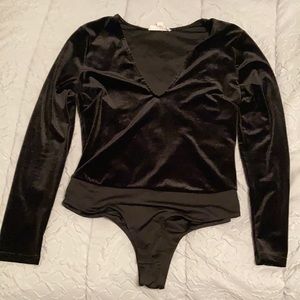 Vintage black velvet long sleeve body suit size medium